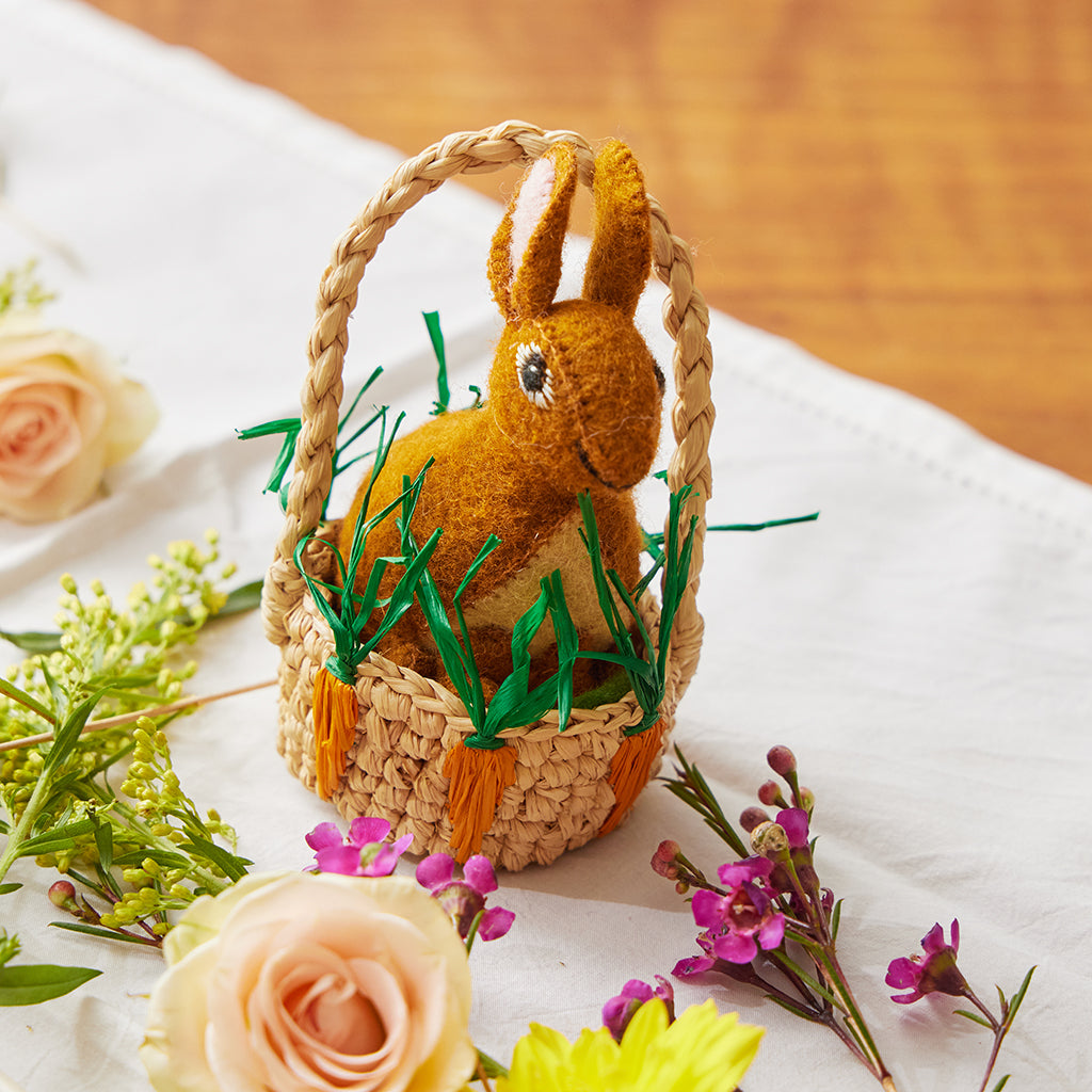 Mini Basket with Carrots