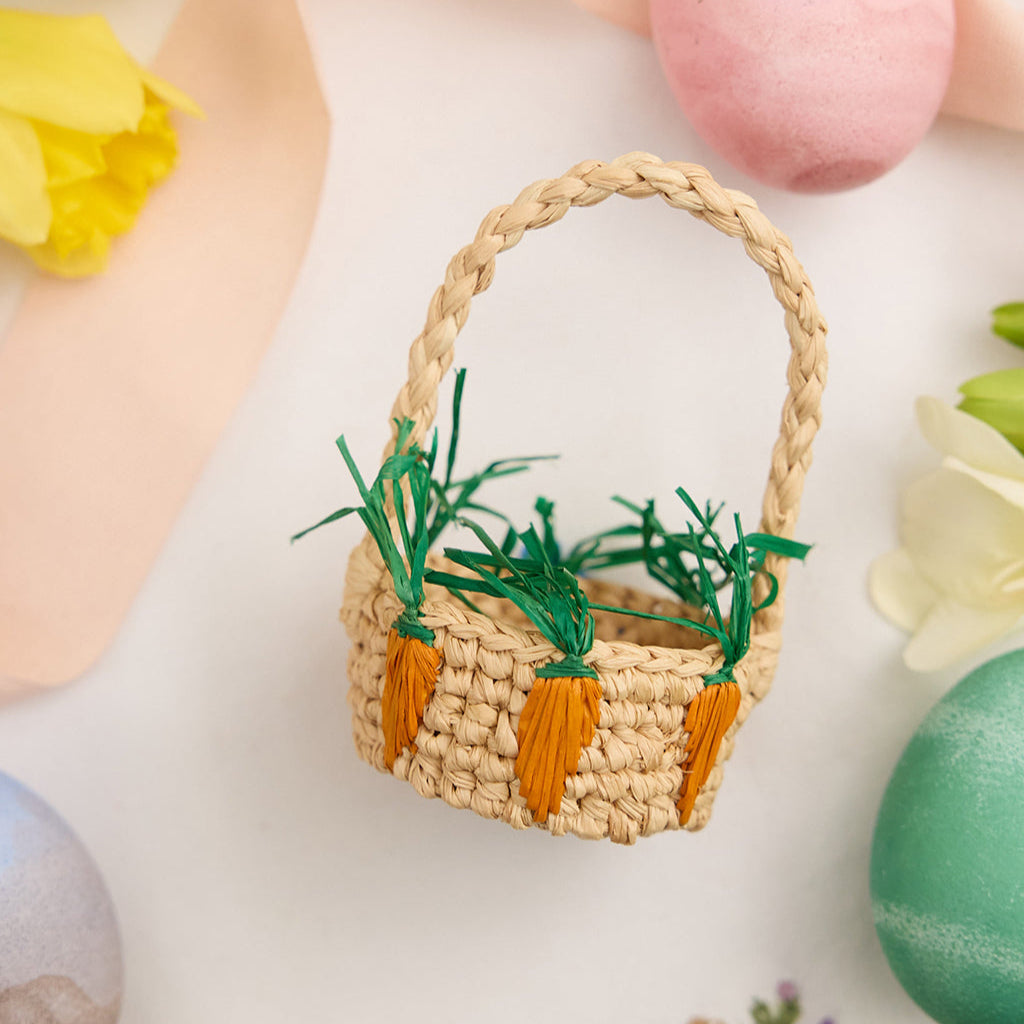 Mini Basket with Carrots