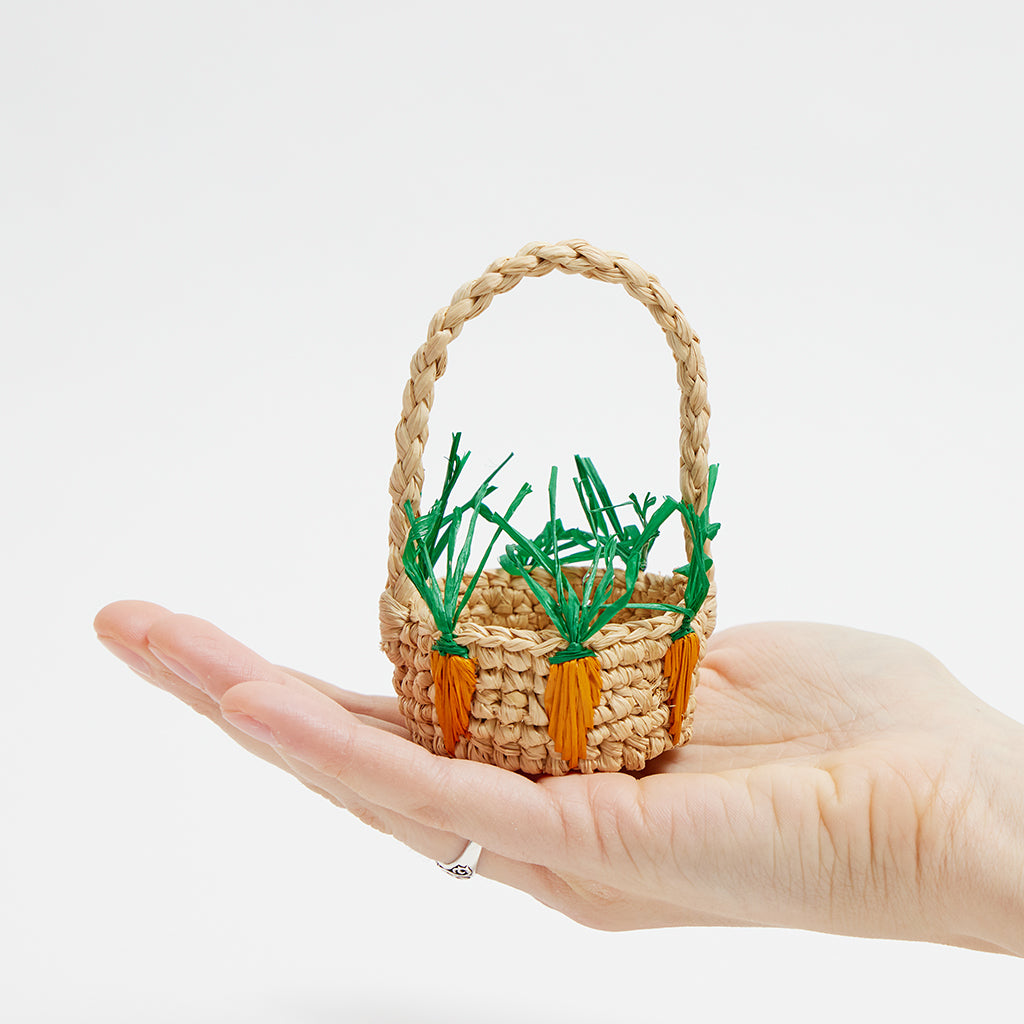 Mini Basket with Carrots